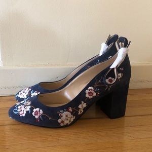 White House Black Market Navy Floral Heels